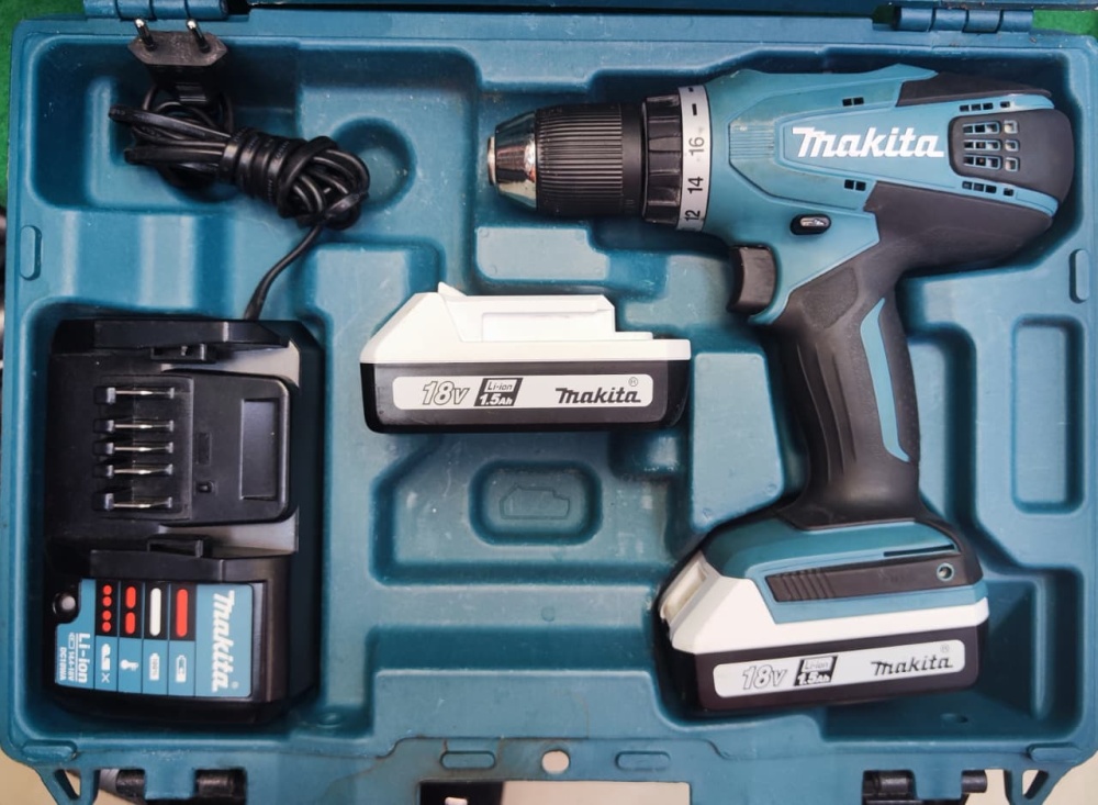 Шуруповерт Makita DF457D