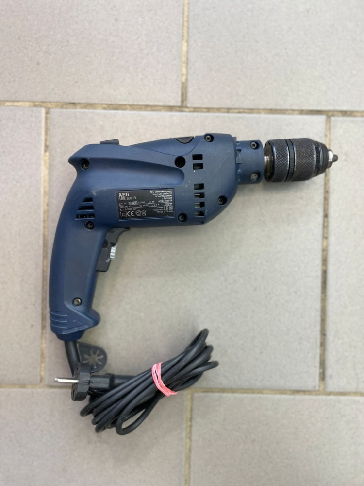 Дрель Aeg SBE 630R