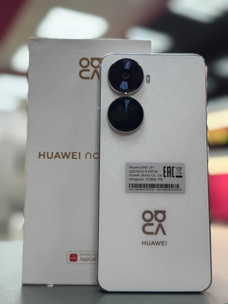 Смартфон Huawei Nova 12 se 8/256