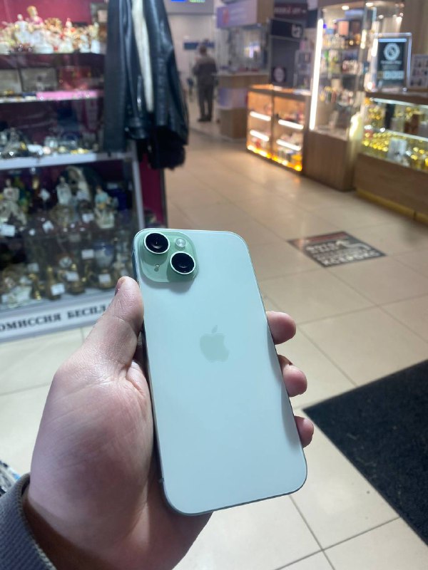 Смартфон iPhone 15 128