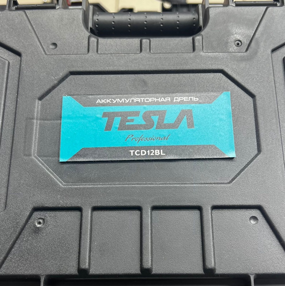Шуруповерт tesla tcd12bl