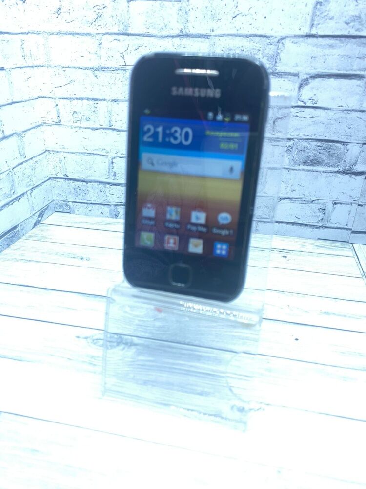 Смартфон Samsung GT-S5360