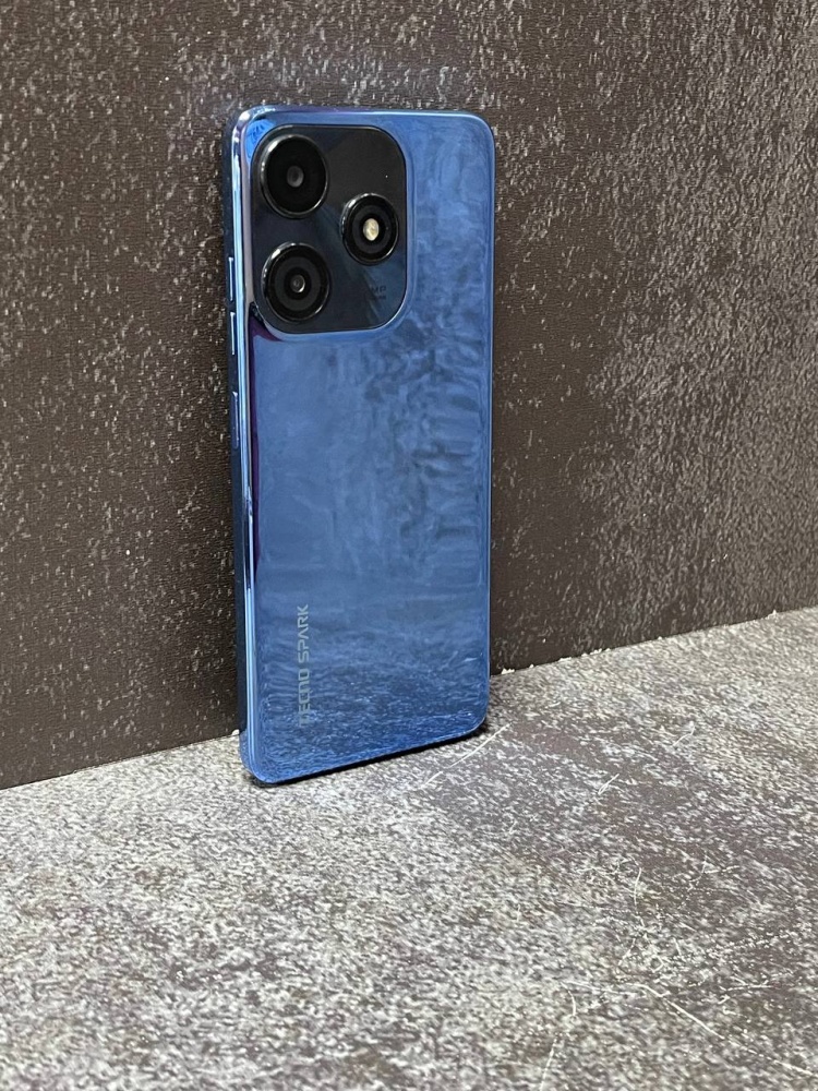 Мобильный телефон Tecno Spark 10c 4/64