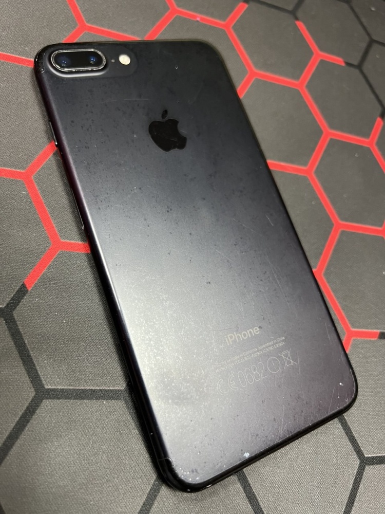 Смартфон iPhone 7+ 32Gb