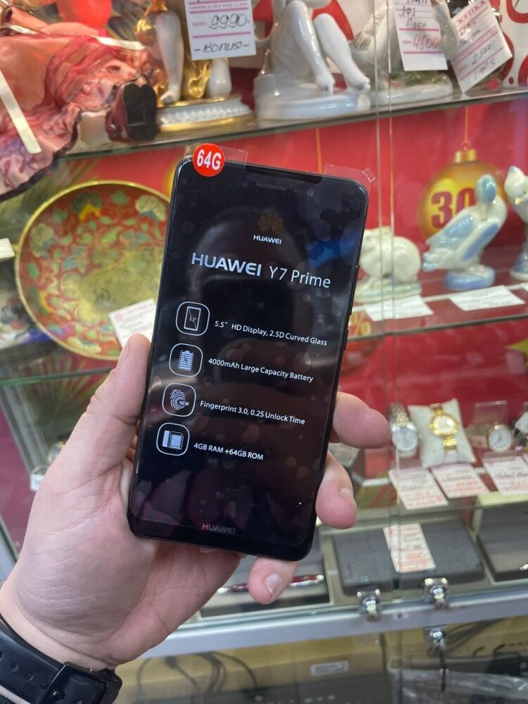 Смартфон Huawei Y7 Prime