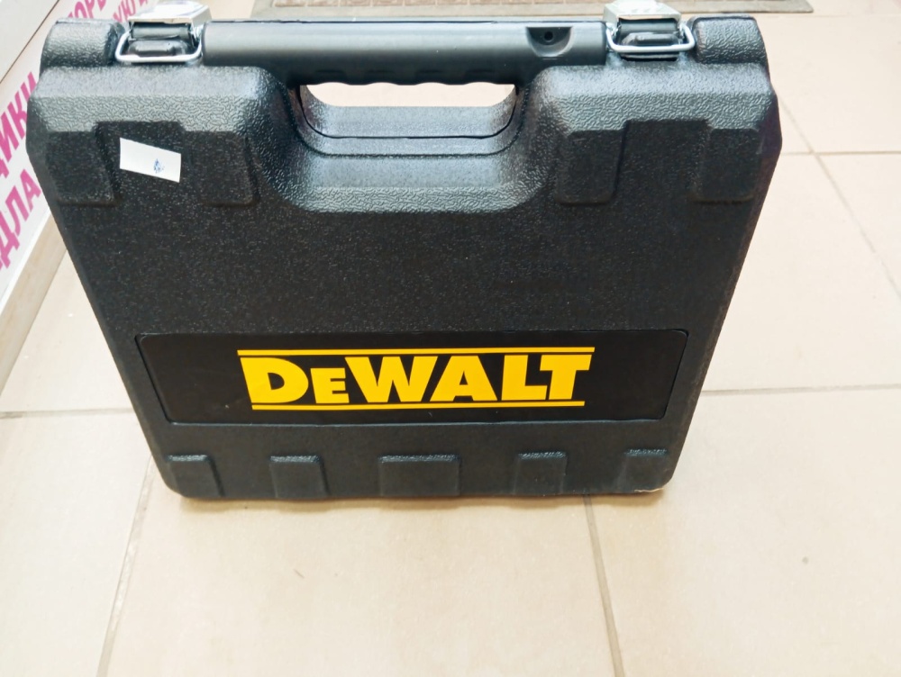 Шуруповерт DeWalte