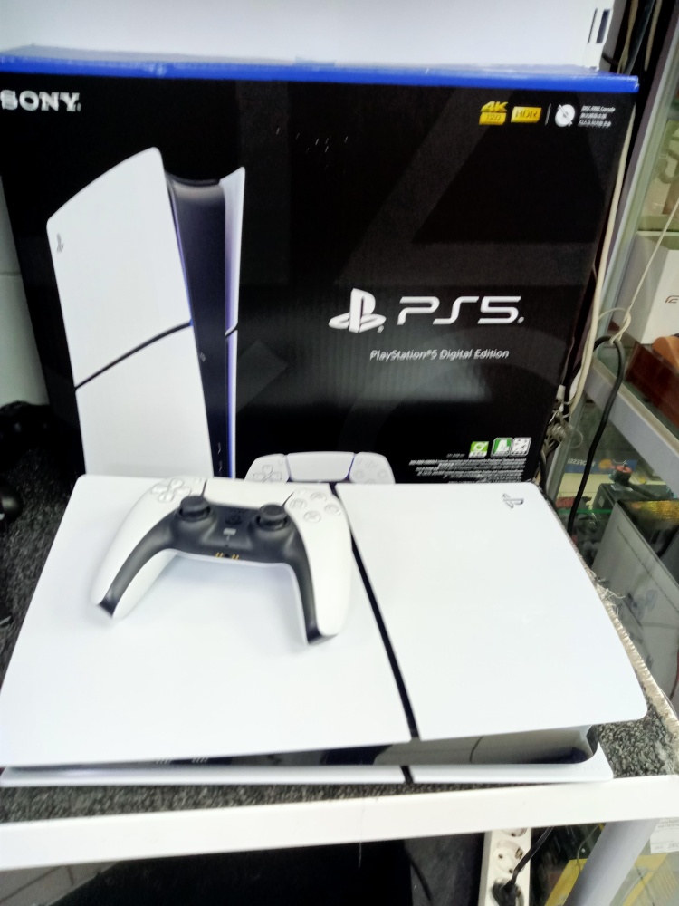 Игровая приставка Sony PlayStation 5 DIGITAL