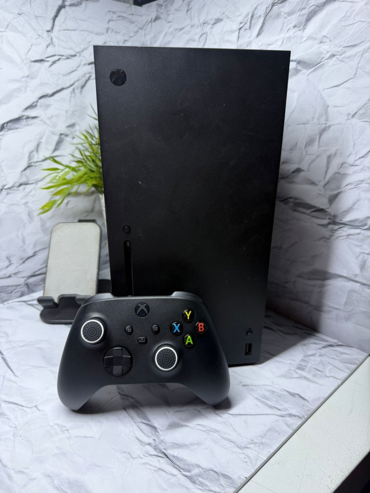 Игровая приставка XBOX Series X 1tb
