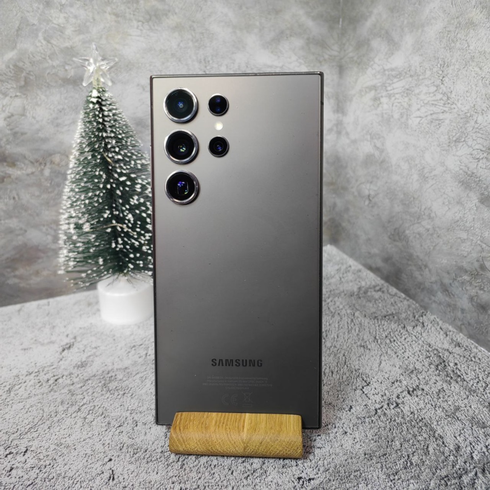 Смартфон Samsung S24 ultra