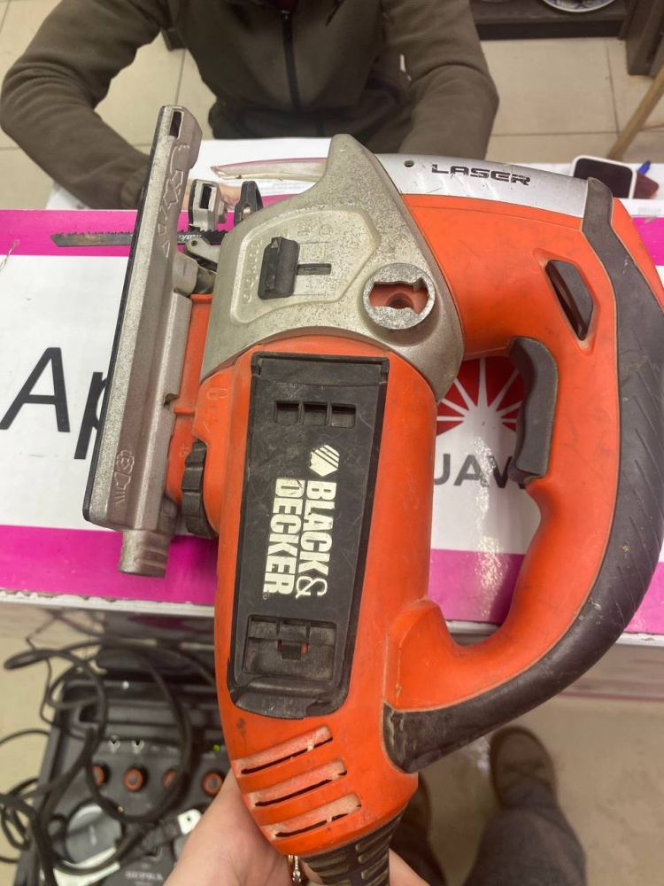 Лобзик BLACK DECKER