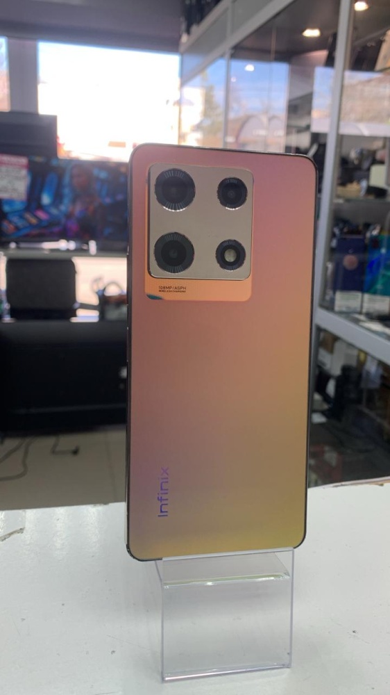Мобильный телефон Infinix Note 30 PRO 8/256