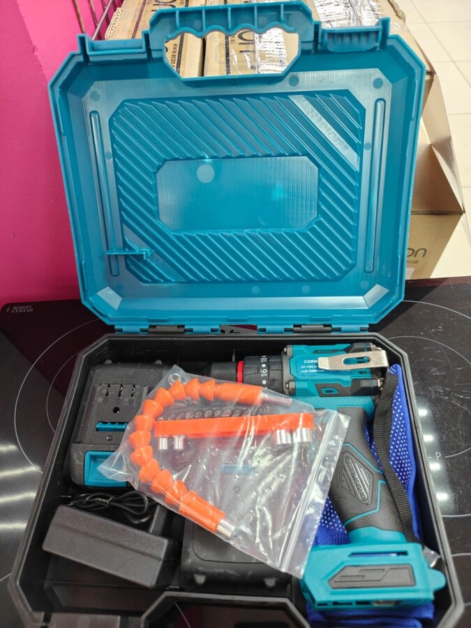 Шуруповерт Makita