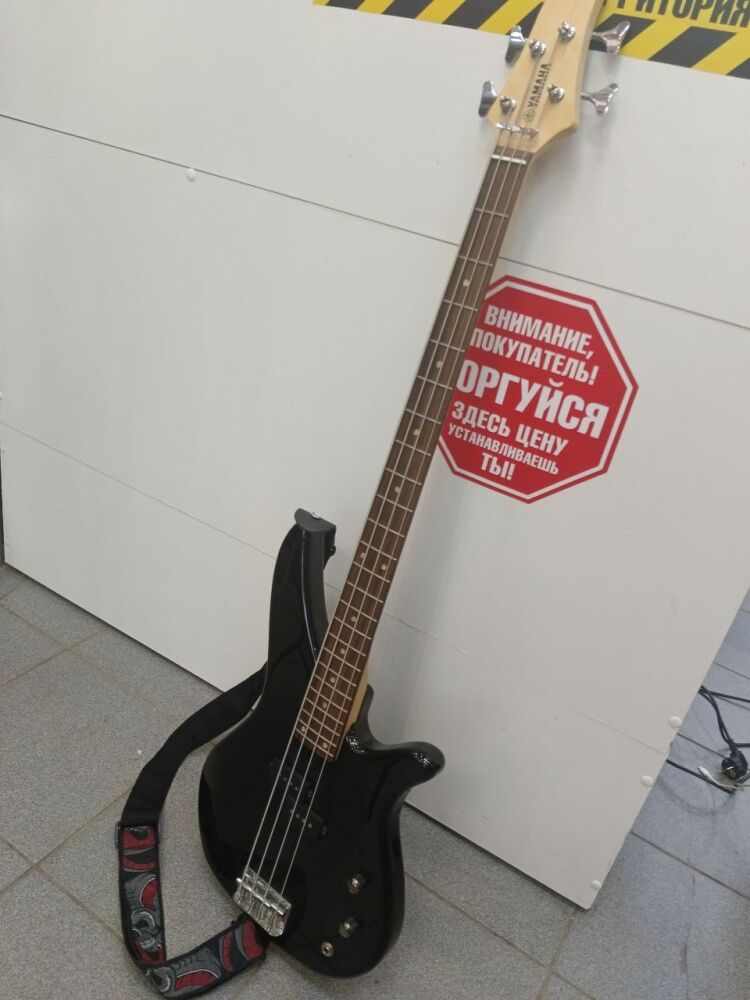 Гитара Yamaha Erb070