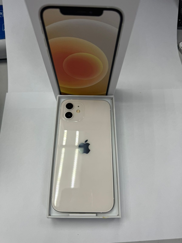 Смартфон iPhone 12 128 Gb White