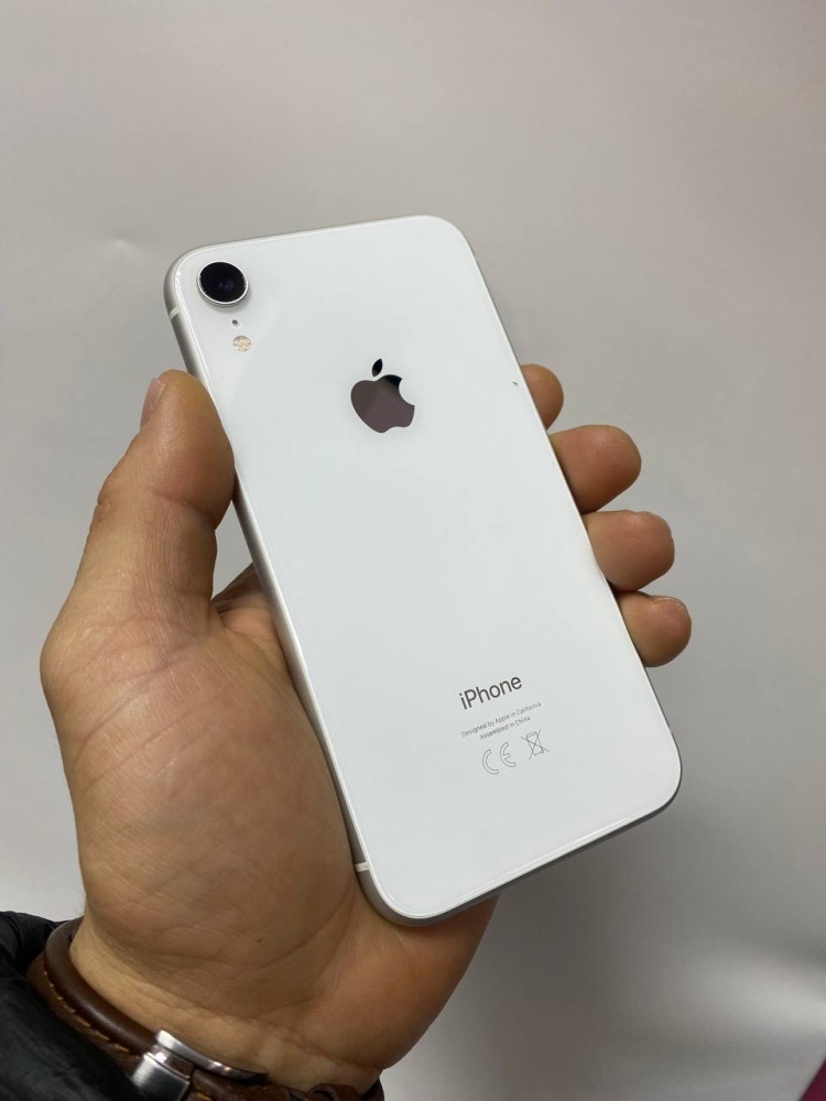 Смартфон iPhone XR 64 Gb