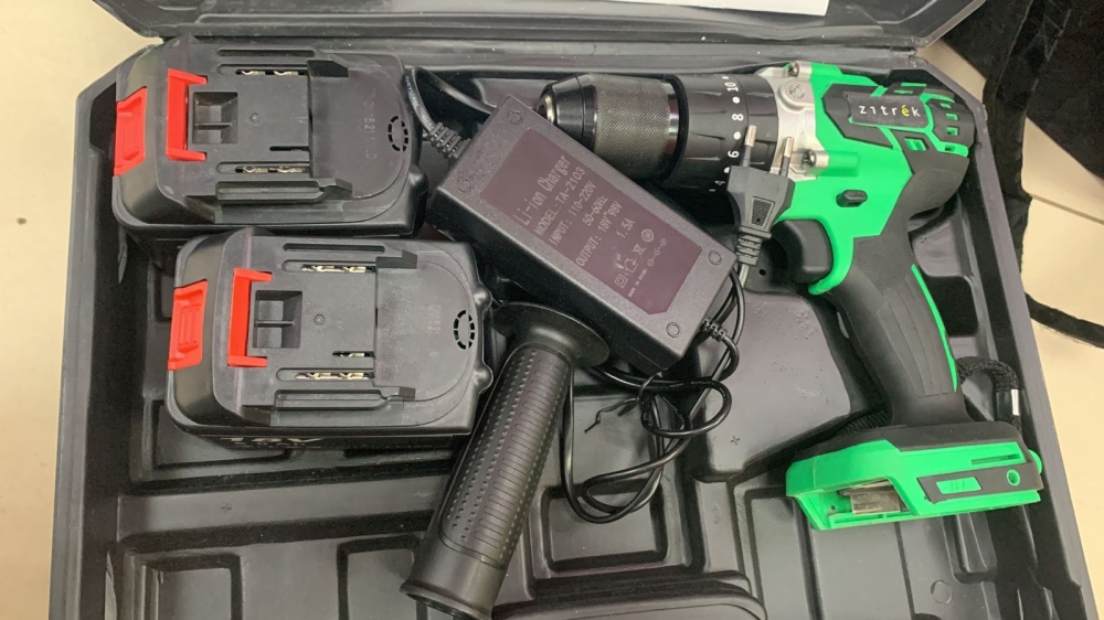 /Шуруповерт Zitrek 18v аккум