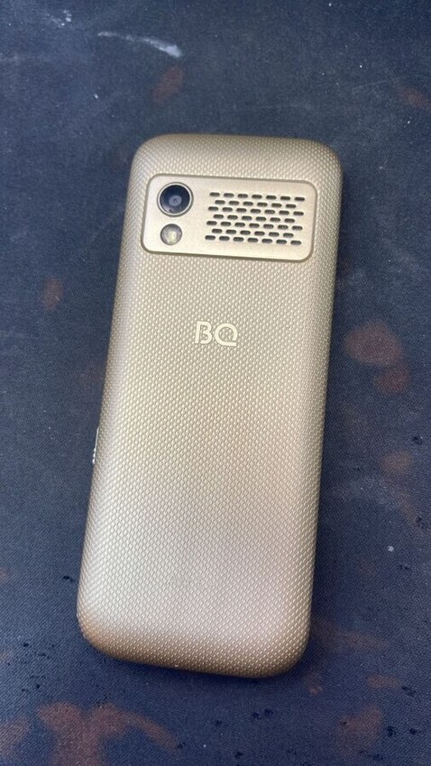 Мобильный телефон BQ