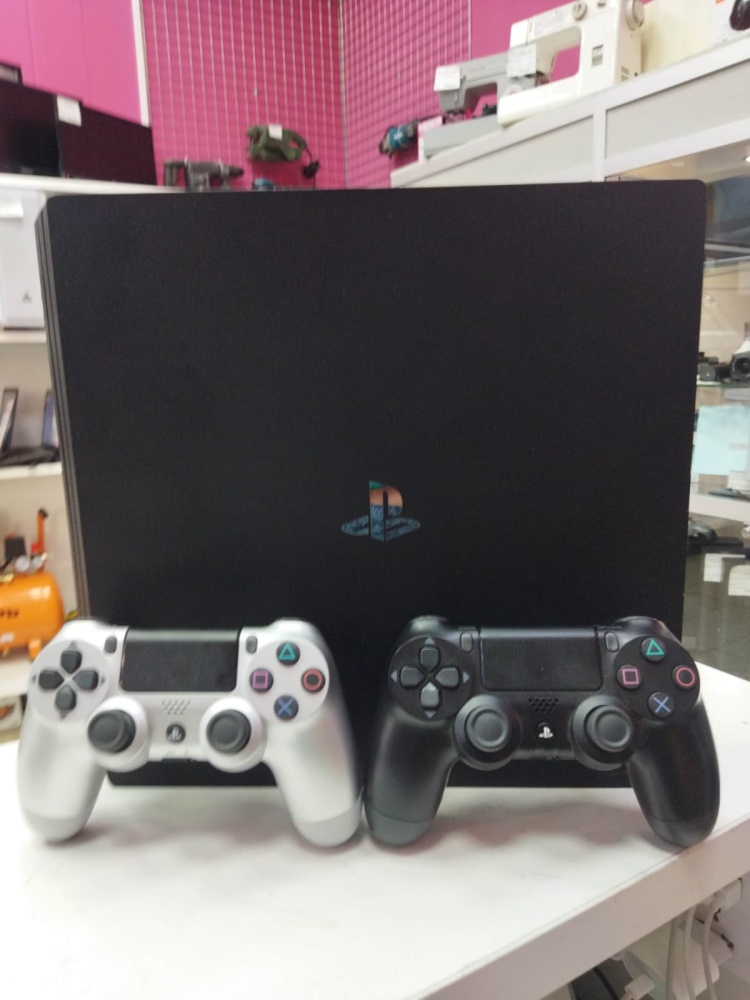 Игровая приставка Sony PlayStation 4 PRO 1еи