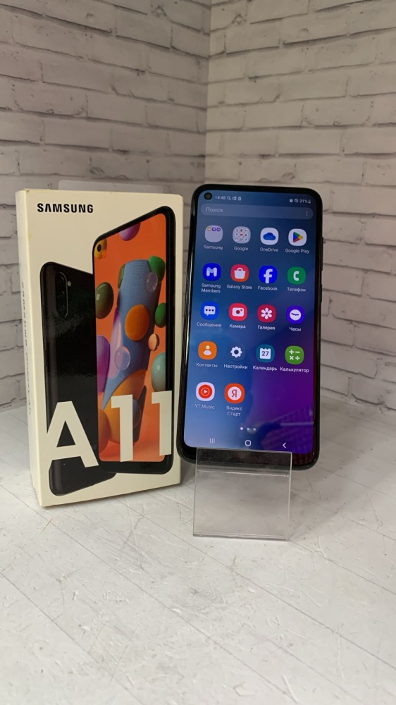 Смартфон Samsung A11 2/32