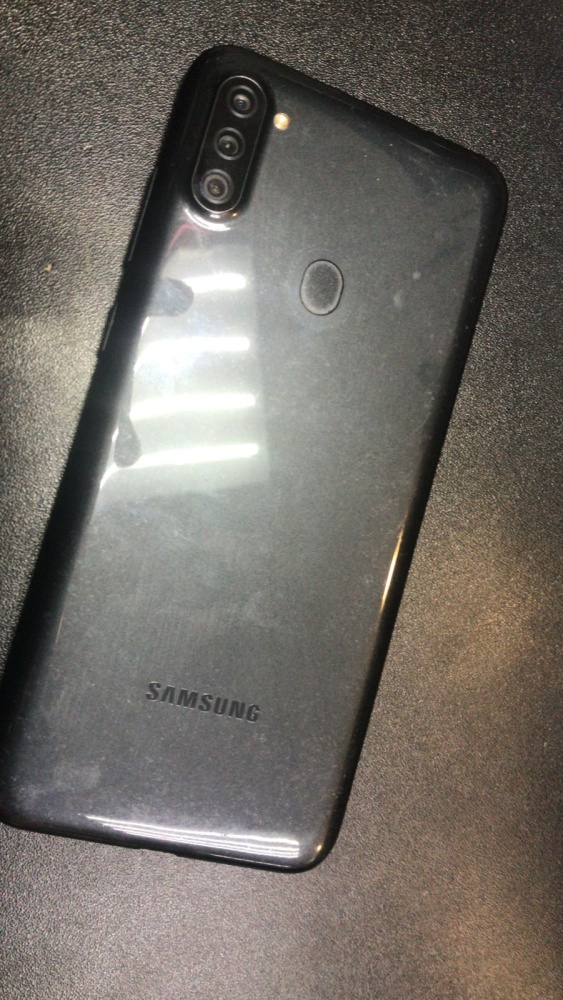 Смартфон Samsung A11 2/32gb