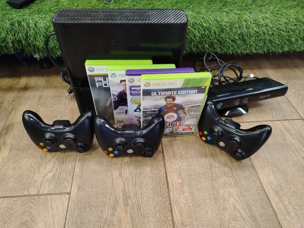 Игровая приставка XBOX 360