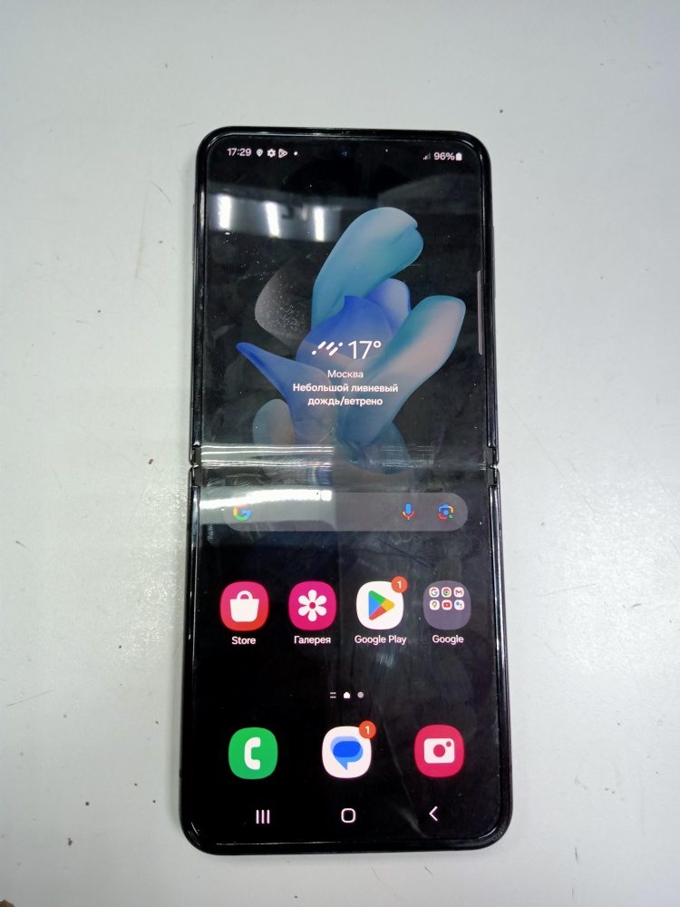 Смартфон Samsung Galaxy Z Flip 4