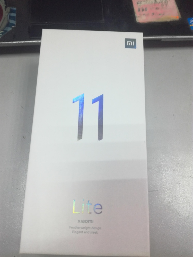 Смартфон Xiaomi MI 11 Lite