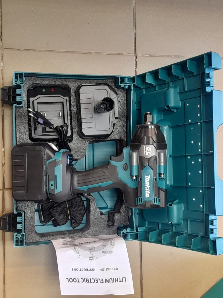 Гайковерт  makita