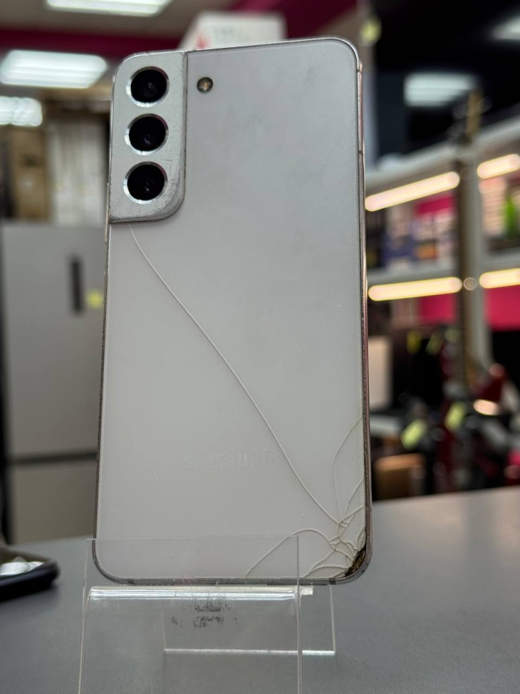 Смартфон Samsung S22 8/128