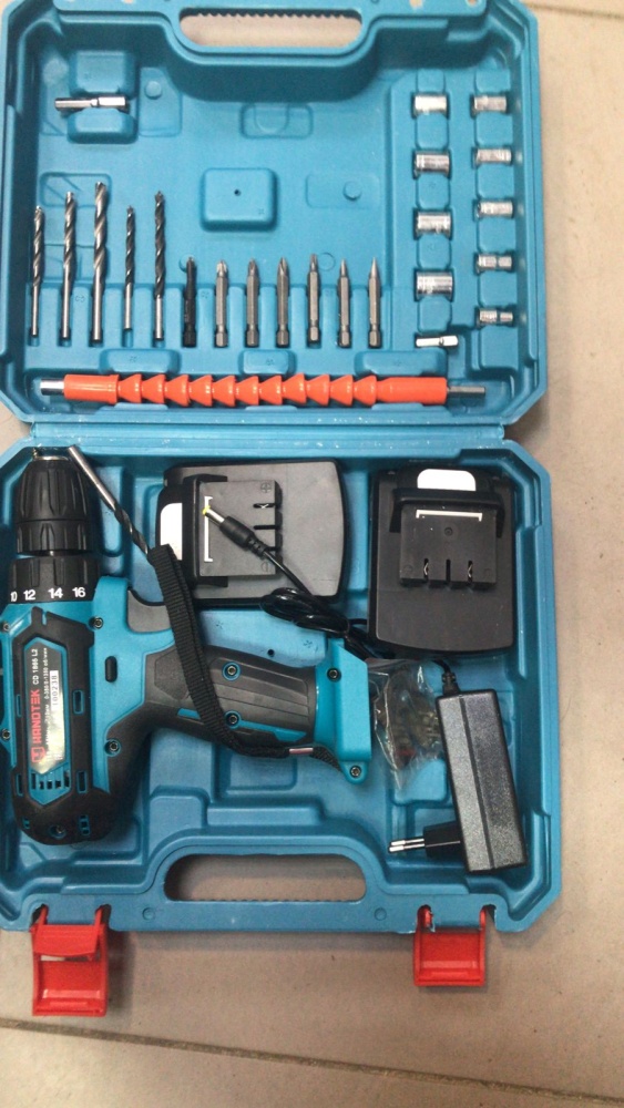 Шуруповерт MAKITA 24v