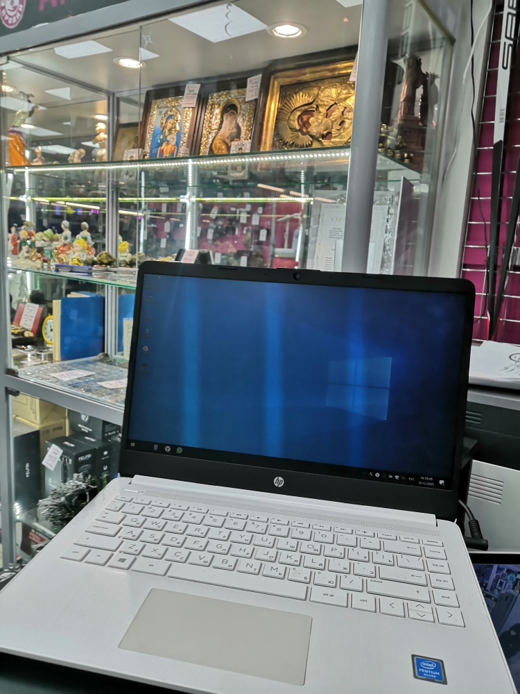 Ноутбук HP 14s