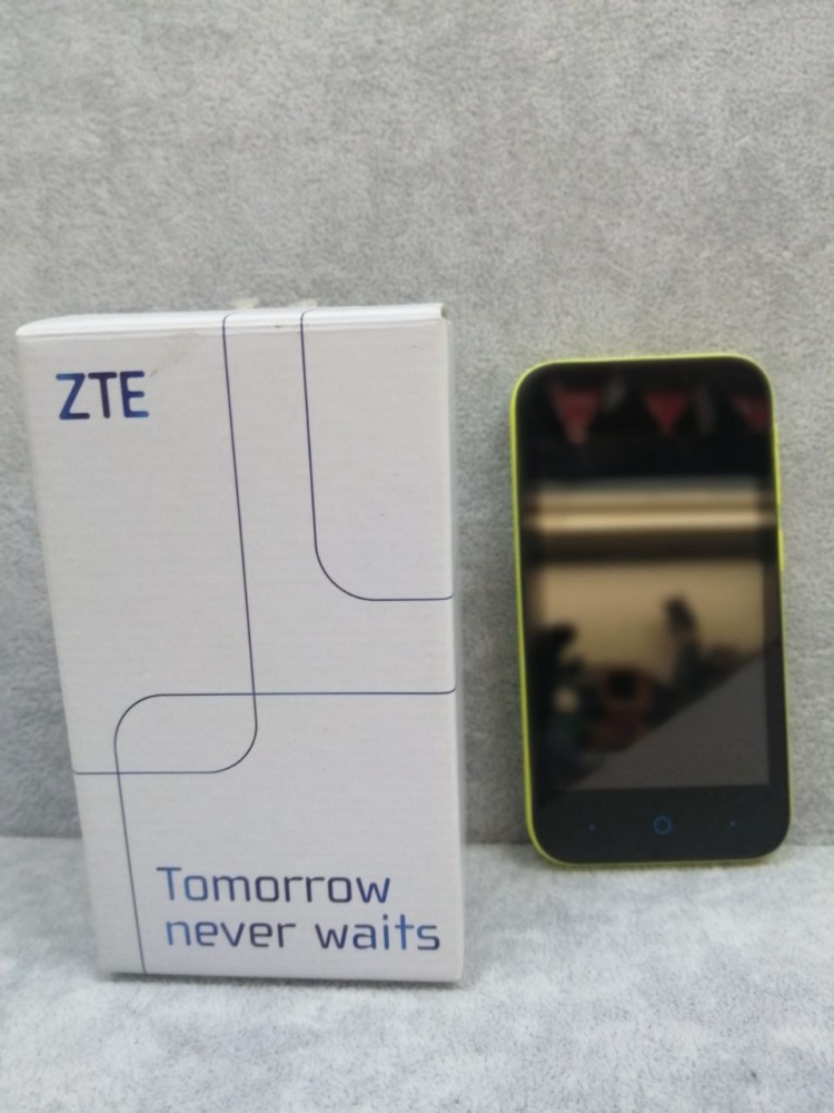 Мобильный телефон ZTE blade l110