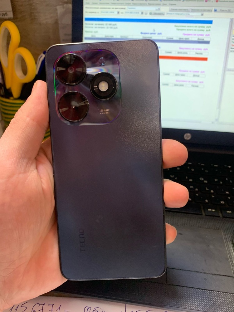 Мобильный телефон Tecno Spark go 2024