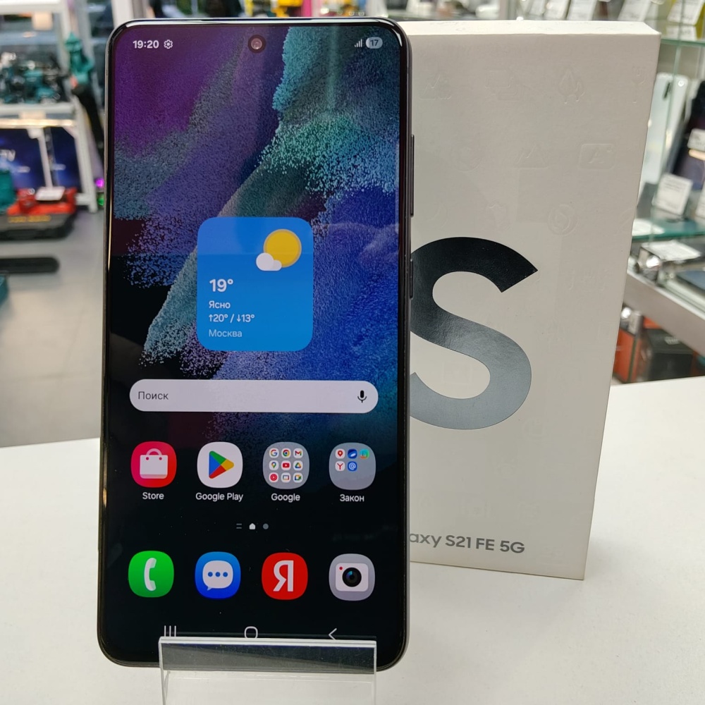 Смартфон Samsung S21 FE 5G