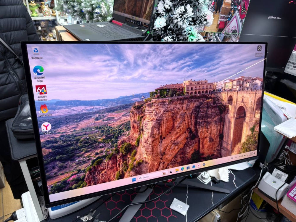 Монитор ROG SWIFT OLED PG32UCDM 4K