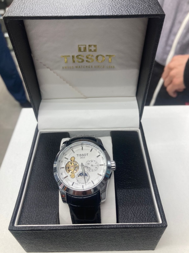 Часы Tissot 1853