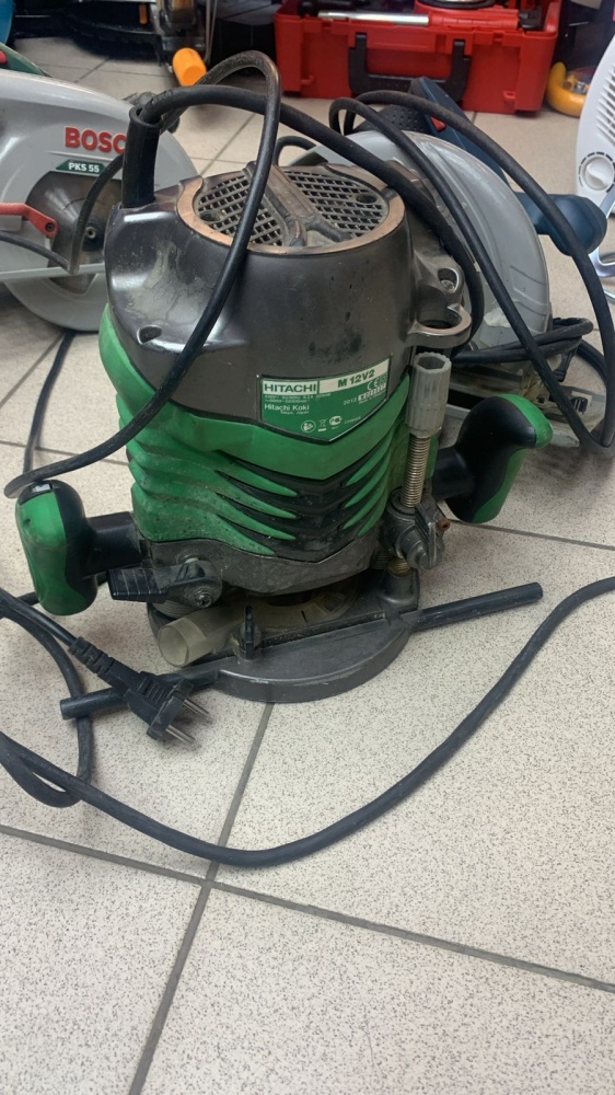 Фрезер HITACHI M12V2