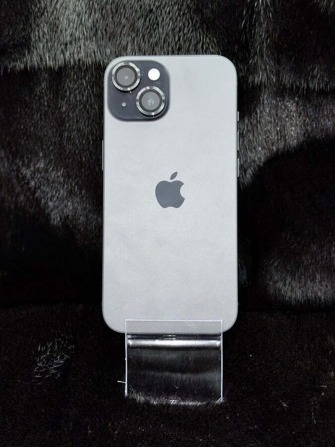 Смартфон iPhone 15 128
