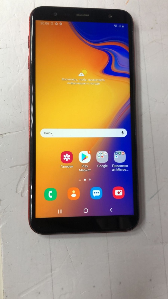 Смартфон Samsung Galaxy J6+