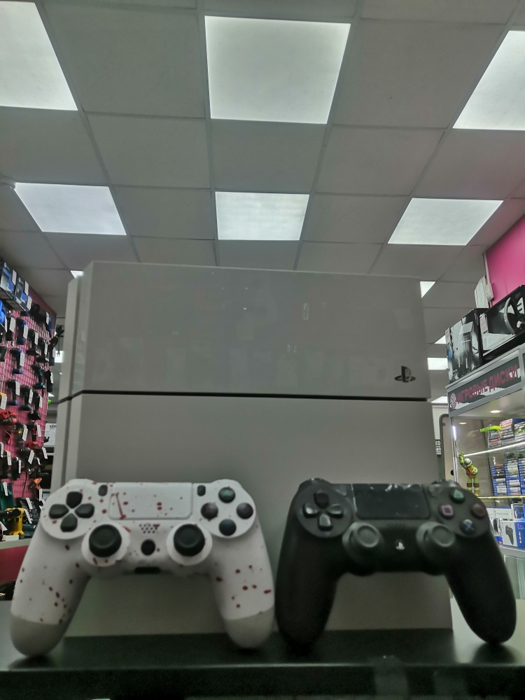 Игровая приставка Sony PlayStation 4 fat 500Гб