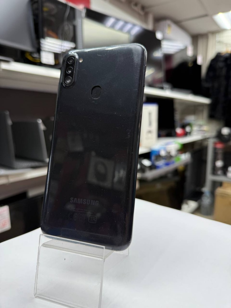 Смартфон Samsung A11 2/32