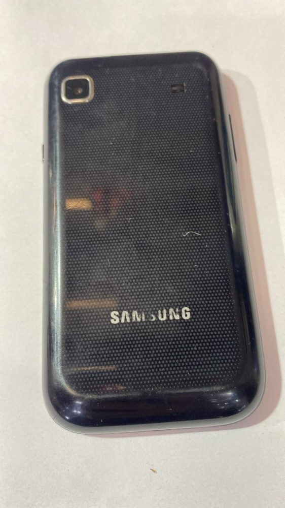 Смартфон Samsung GT-I9003