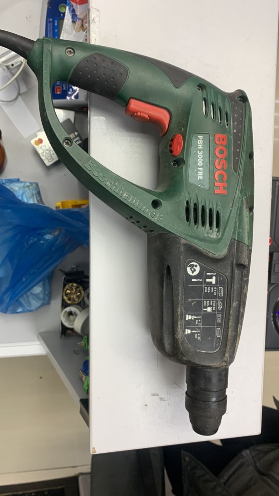 Перфоратор Bosch PBH 3000 FRE