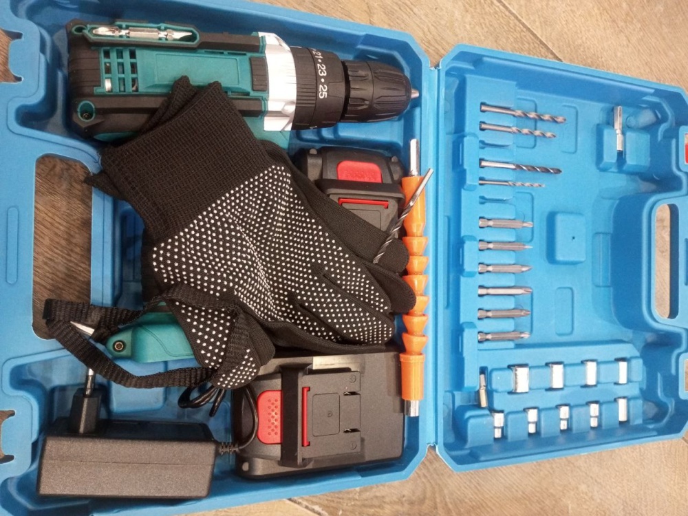 Шуруповерт Makita 18v