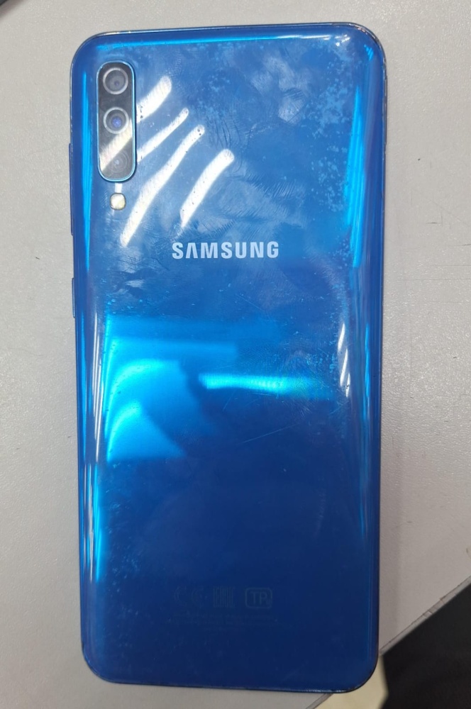 Смартфон Samsung A50 64GB
