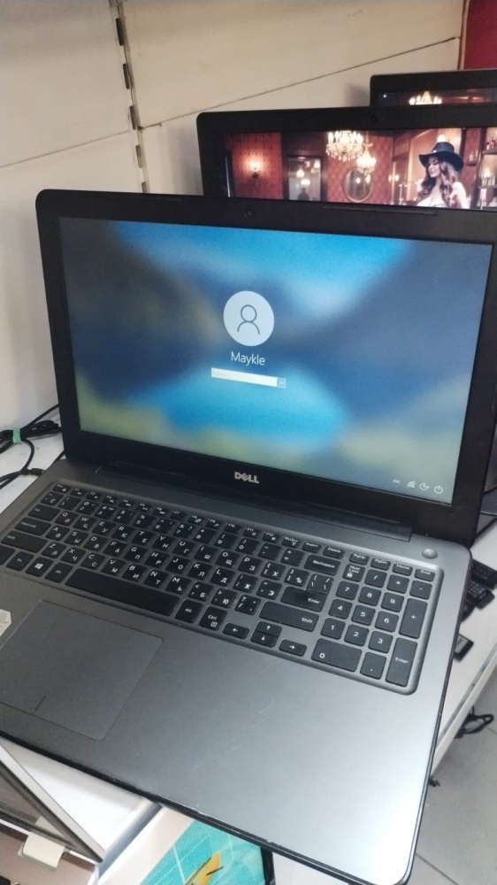 Ноутбук Dell p6fe