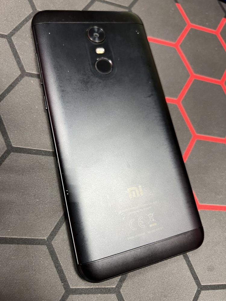 Смартфон Xiaomi Redmi 5+ 4/64гб