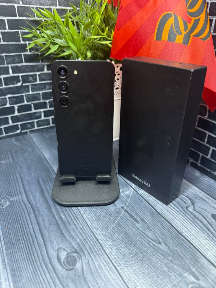 Смартфон Samsung S23 8-256