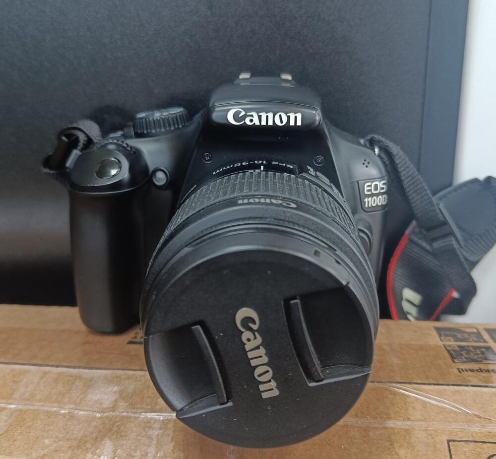 Фотоаппарат Canon 1100d