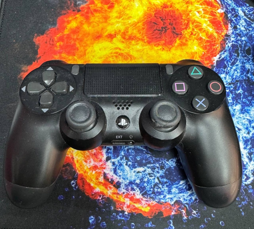 Геймпад PS4